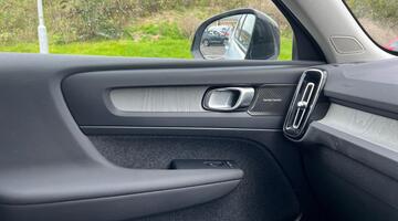 2025 Volvo 2.0 B4 MHEV Ultra Dark DCT Auto Euro 6 5-door (Blue) - Image: 59