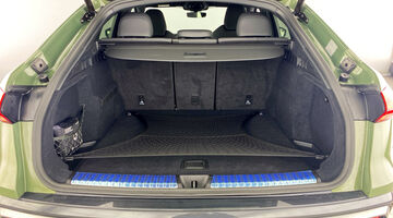 2025 Audi 2.0 TDI Launch Edition Sportback S Tronic quattro Euro 6 5-door (Green) - Image: 31