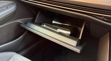 2025 Volkswagen TSI eHybrid 19.7kWh Style DSG Euro 6 5-door (Black) - Image: 33