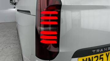 2025 Volkswagen 2.0 TDI 110 Commerce Plus Van (Grey) - Image: 29