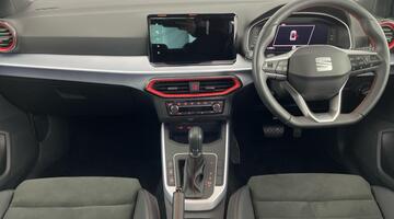 2025 SEAT 1.0 TSI FR Sport DSG Euro 6 5-door (Blue) - Image: 8