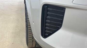 2025 Volvo 2.0 T8 18.8kWh Ultra Dark Auto 4WD Euro 6 5-door (Silver) - Image: 23