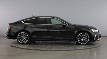 2022 Audi 2.0 TDI 35 S line Sportback S Tronic Euro 6 5-door (Black) - Image: 4
