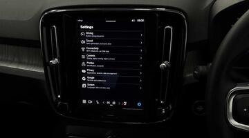 2024 Volvo 2.0 B4 MHEV Ultra Dark DCT Auto Euro 6 5-door (Blue) - Image: 35