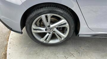 2022 Volkswagen TSI R-Line Euro 6 5-door (Grey) - Image: 28