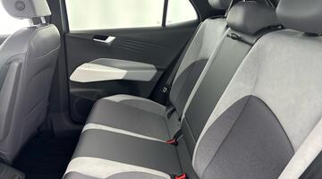 2021 Volkswagen Pro Performance 58kWh Tech Auto 5-door (Blue) - Image: 34