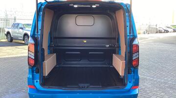 2025 Ford 2.0 320 EcoBlue Limited Crew Van L1 H1 Euro 6 5-door (Blue) - Image: 17