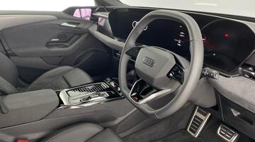 2025 Audi 100kWh Launch Edition Auto 5-door (Grey) - Image: 6