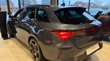 2025 CUPRA ETSI V2 DSG Euro 6 5-door (Grey) - Image: 5