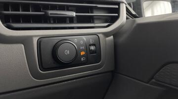 2025 Volkswagen T32 65kWh Commerce Pro Auto RWD SWB 5-door (Grey) - Image: 24