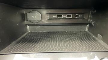 2019 Volkswagen 2.0 TDI Match 4Motion Euro 6 5-door (Silver) - Image: 7