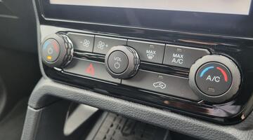 2025 Ford 3.0 TD V6 EcoBlue MS-RT Auto 4WD Euro 6 4-door (Green) - Image: 35