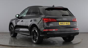 2020 Audi 2.0 TDI 40 Black Edition S Tronic quattro Euro 6 5-door (Black) - Image: 3