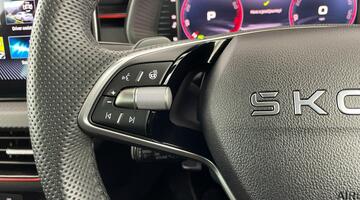 2025 Škoda 1.0 TSI Monte Carlo Edition DSG Euro 6 5-door (White) - Image: 24