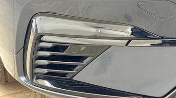 2025 Volvo 2.0h T6 18.8kWh Plus Auto Euro 6 5-door (Blue) - Image: 22