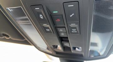 2025 Volkswagen 3.0 TDI V6 Black Edition Tiptronic 4Motion Euro 6 5-door (Grey) - Image: 32