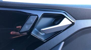 2025 Audi 1.0 TFSI 30 S line Sportback S Tronic Euro 6 5-door (Black) - Image: 21