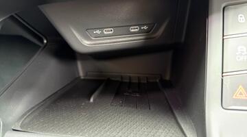 2025 CUPRA EHybrid 25.8kWh V1 DSG Euro 6 5-door (Blue) - Image: 26