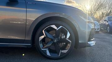 2025 Škoda TSI iV 25.7kWh SportLine DSG Euro 6 5-door (Grey) - Image: 6