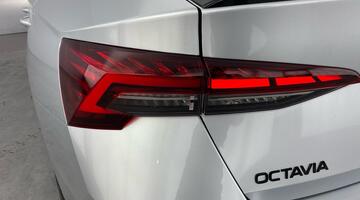 2025 Škoda TSI ACT SportLine Euro 6 5-door (Silver) - Image: 30