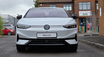 2025 Volkswagen Pro 77kWh Match Plus Fastback Auto 5-door (Multicolour) - Image: 5