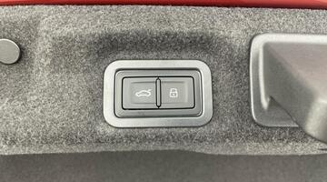 2025 Audi 2.0 TDI Edition 1 S Tronic quattro Euro 6 4-door (Red) - Image: 35