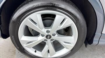 2025 Audi 45 S line Sportback Auto 5-door 82kWh (Grey) - Image: 17