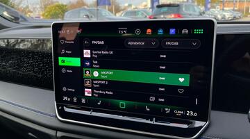 2025 Volkswagen ETSI MHEV R-Line DSG Euro 6 5-door (Grey) - Image: 14