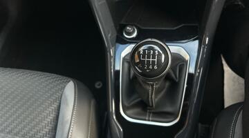 2019 Volkswagen TDI R-Line Euro 6 5-door (Blue) - Image: 32