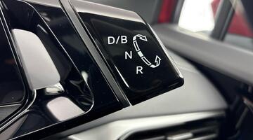 2023 Volkswagen Pro Performance 77kWh Max Auto 5-door (Multicolour) - Image: 13