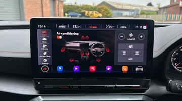 2022 CUPRA TSI V1 DSG Euro 6 5-door (Black) - Image: 28