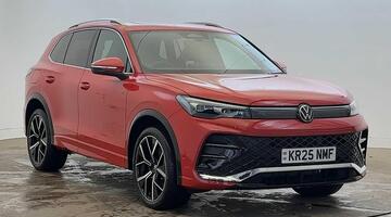 2025 Volkswagen TSI eHybrid 19.7kWh R-Line DSG Euro 6 5-door (Red) - Image: 1