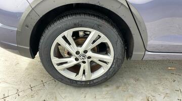 2022 Volkswagen 1.0 TSI R-Line DSG Euro 6 5-door (Grey) - Image: 26