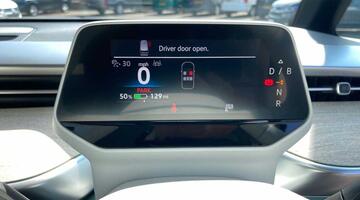 2025 Volkswagen Pro 79kWh Style Auto 5-door (SWB, 5Seat) (Black) - Image: 31