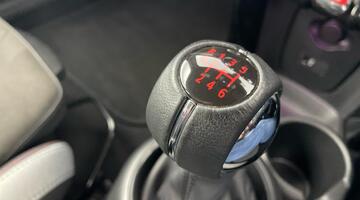 2021 MINI Cooper Sport Euro 6 5-door (Red) - Image: 12