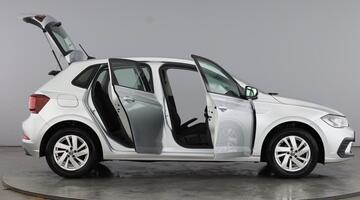 2021 Volkswagen 1.0 TSI Life Euro 6 5-door (Silver) - Image: 10