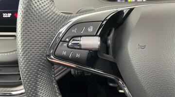 2023 Škoda 82kWh 80x SportLine Auto 4WD 5-door (DC125kW) (Red) - Image: 8