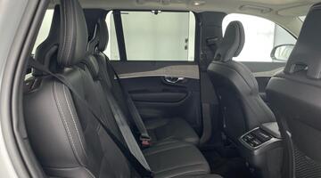 2024 Volvo 2.0 B5 MHEV Plus Auto 4WD Euro 6 5-door (Grey) - Image: 9