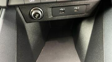 2020 Audi 1.0 TFSI 25 S line Sportback Euro 6 5-door (Black) - Image: 7