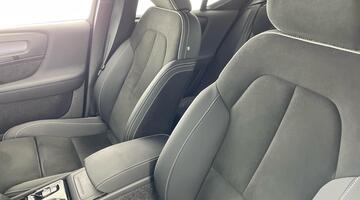 2025 Volvo 2.0 B4 MHEV Plus DCT Auto Euro 6 5-door (Grey) - Image: 36