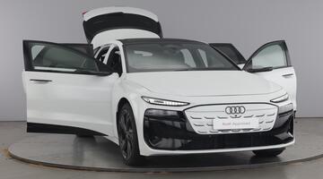 2025 Audi 100kWh Launch Edition Auto 5-door (White) - Image: 9