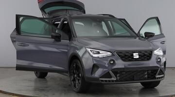 2025 SEAT 1.0 TSI FR Black Edition Euro 6 5-door (Multicolour) - Image: 9