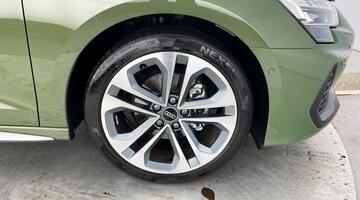 2025 Audi TFSI 30 S line S Tronic Euro 6 4-door (Green) - Image: 5