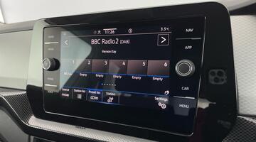 2024 Volkswagen 1.0 TSI Match Euro 6 5-door (Silver) - Image: 15