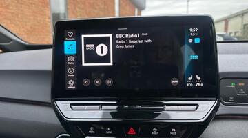 2020 Volkswagen Pro Performance 58kWh Life Auto 5-door (Silver) - Image: 41