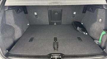 2024 Volvo 2.0 B3 MHEV Plus DCT Auto Euro 6 5-door (White) - Image: 17