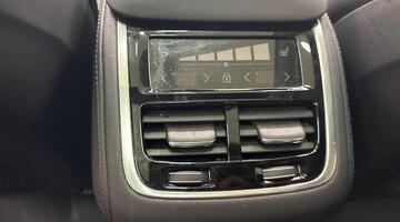 2025 Volvo 2.0 T8 18.8kWh Ultra Dark Auto 4WD Euro 6 5-door (Silver) - Image: 17