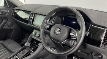 2024 Škoda 2.0 TDI Laurin & Klement DSG 4WD Euro 6 5-door (7 Seat) (Black) - Image: 6