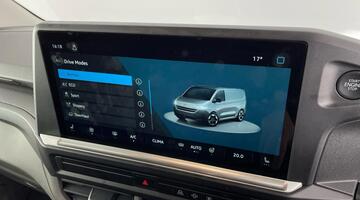 2025 Volkswagen T32 65kWh Commerce Pro Kombi Auto LWB 5-door (Grey) - Image: 21