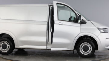 2025 Volkswagen 2.0 TDI T30 Commerce Plus FWD SWB Euro 6 5-door (Grey) - Image: 11